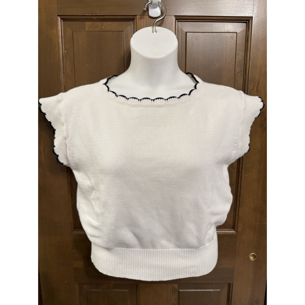 Ann Taylor 2024 size L pullover SS sweater scallop trim cotton white/blue